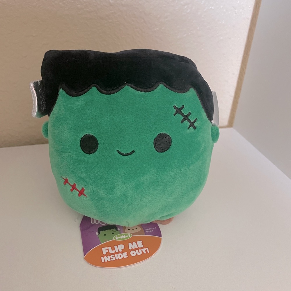 5” Marcus and Wade Flip-A-Mallow